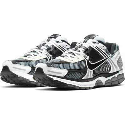 Nike Zoom Vomero 5 Se Sp Sneaker