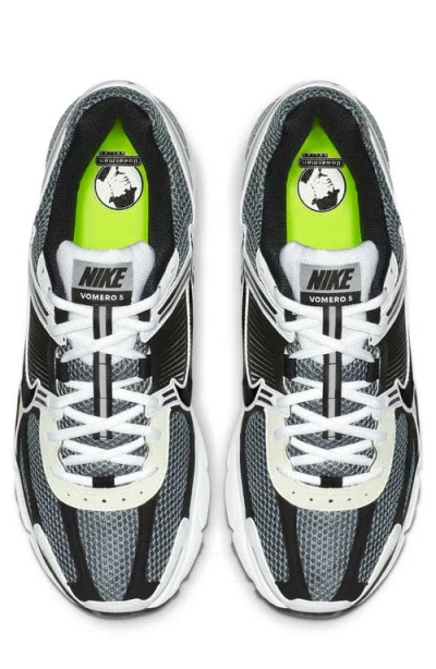 Nike Zoom Vomero 5 Se Sp Sneaker
