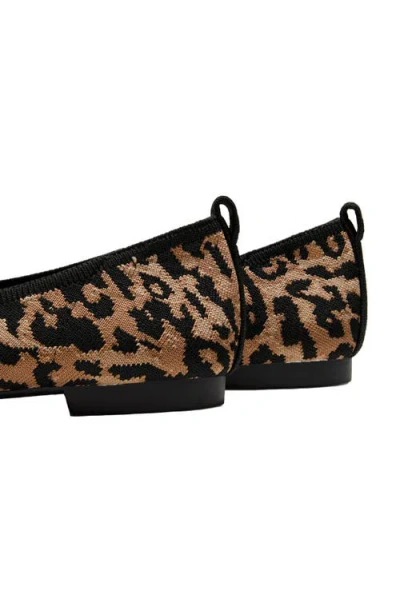 Vivaia Mini Square-toe Flats
