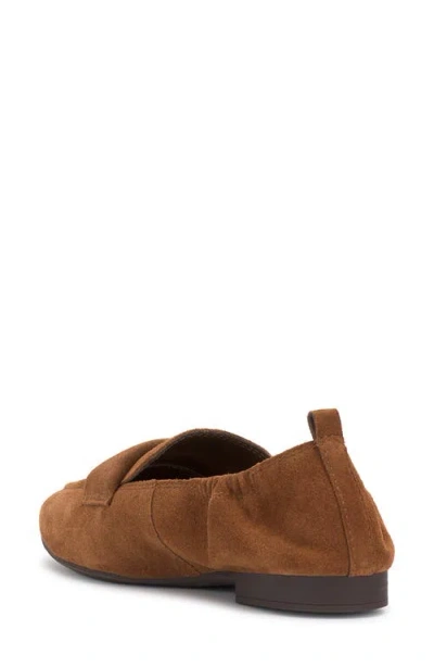 Vince Camuto Azur Flat