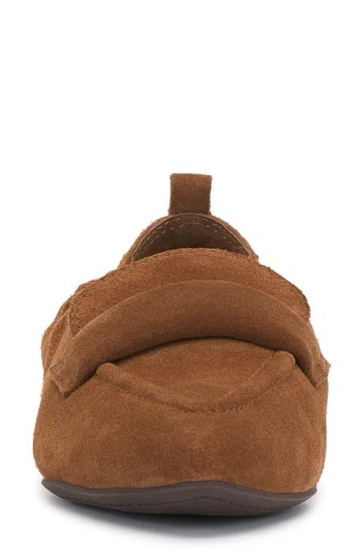 Vince Camuto Azur Flat