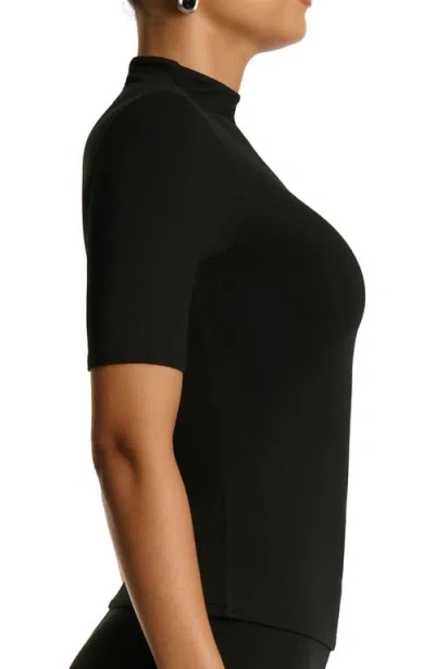 Naked Wardrobe Smooth Sculpt T-shirt In Black