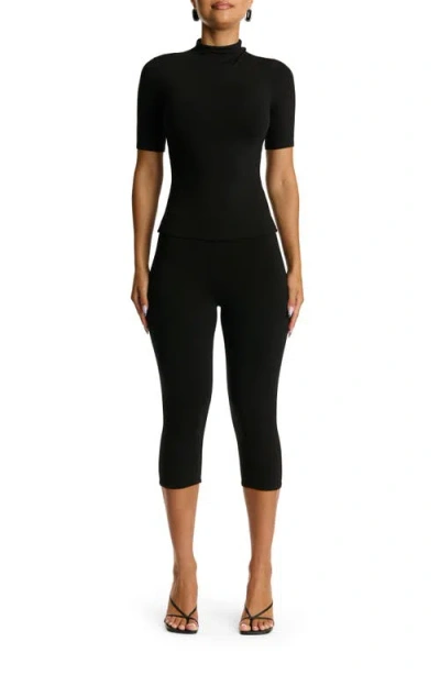Naked Wardrobe Smooth Sculpt T-shirt In Black