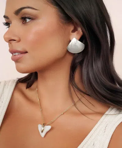 Ettika Rising Tide Mother Of Pearl Statement Stud Earrings In Metallic
