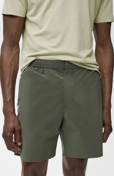 Mango Water Repellent Coolmax® Bermuda Shorts In Green