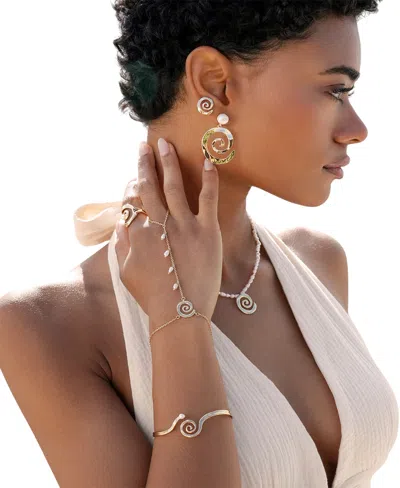 Ettika Aura Cultured Freshwater Pearl Hand Chain In Gold