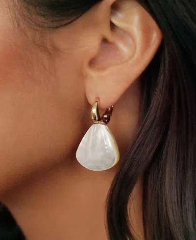 Ettika Sun Kissed Mother Of Pearl Hoop Earrings In White