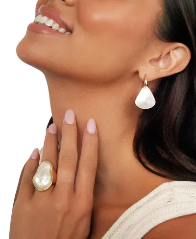 Ettika Sun Kissed Mother Of Pearl Hoop Earrings In White