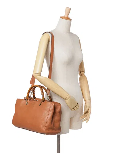 Pre-owned Gucci 2016-2025 Medium Calfskin Bamboo Shopper Satchel In Brown