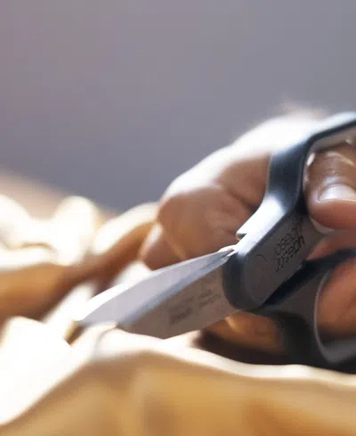 Joseph Joseph Pluscut Scissors With Integrated Box Cutter