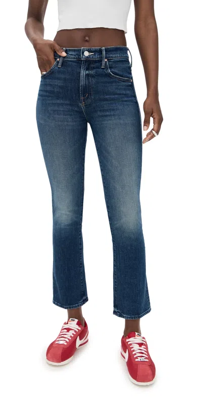 Mother Hustler Flood Fray Jeans In Beer Me