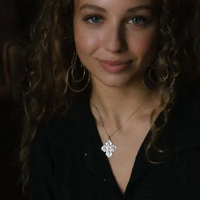 Livy Large 4 Way Cross Necklace In Silver