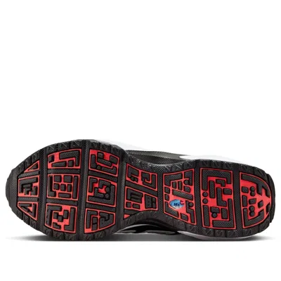 Nike Wmns Air Max Sndr In Red