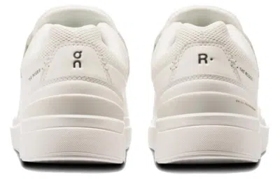 On The Roger Advantage Sneakers
