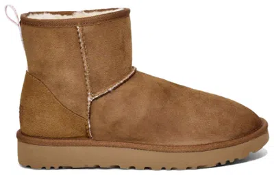 Ugg (wmns)  Classic Mini Ii Graphic Logo Fleece Lined Brown