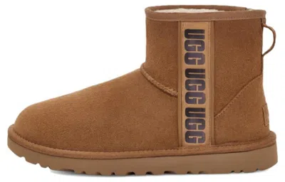 Ugg Classic Suede Logo-detail Ankle Boots