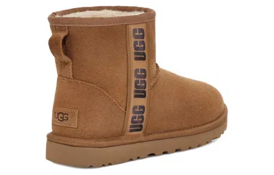 Ugg Classic Suede Logo-detail Ankle Boots