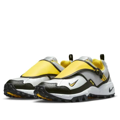 Nike Acg Air Phassad 'metallic Silver Yellow Zest' In Black