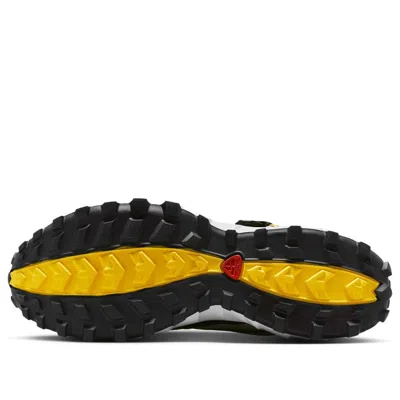 Nike Acg Air Phassad 'metallic Silver Yellow Zest' In Black