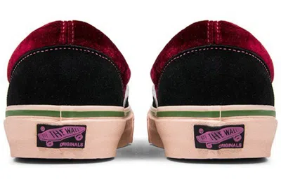 Vans Feature X Classic Slip-on 'sinners Club'