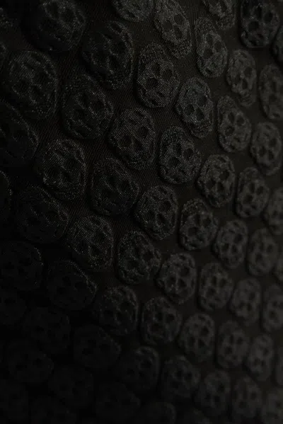 Alexander Mcqueen Skull Jacquard Pattern Shorts In Black