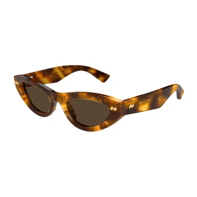 Bottega Veneta Eyewear Cat-eye Frame Sunglasses In Brown