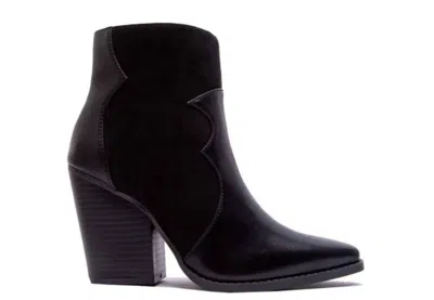 Qupid Women's Western Chic Block Heel Booties In Black Burnish