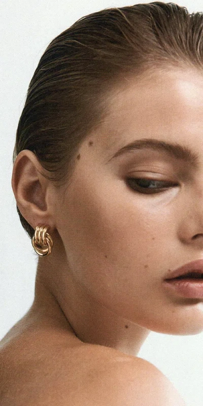 Heaven Mayhem Baby Knot Earrings Gold