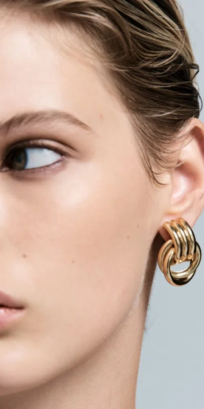Heaven Mayhem Mini Knot Earrings Gold