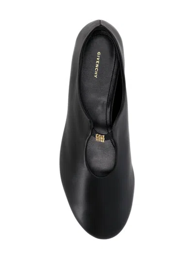 Givenchy Flat Shoes In Black