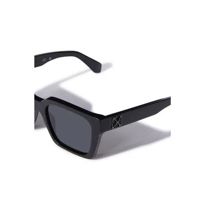 Off-white Oeri111 Branson Sunglasses In Black