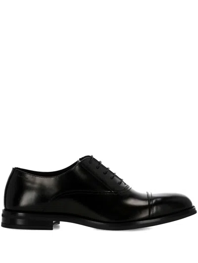 Stuart Weitzman Club Classic Oxford Shoes In Black