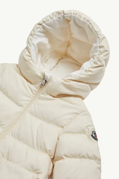 Moncler Long-sleeved Hooded Down Jacket In White