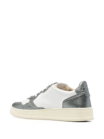 Autry Medalist Low Man Sneakers In Silver