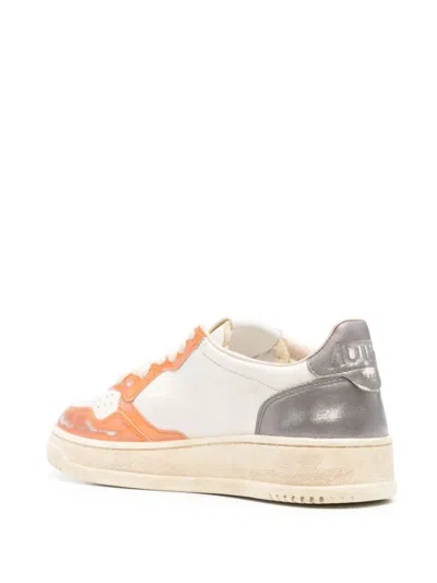 Autry Super Vintage Low Woman Sneakers By  In Orange