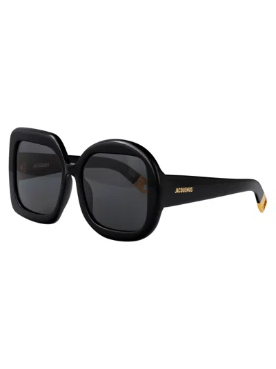 Jacquemus Carre Sunglasses In Black