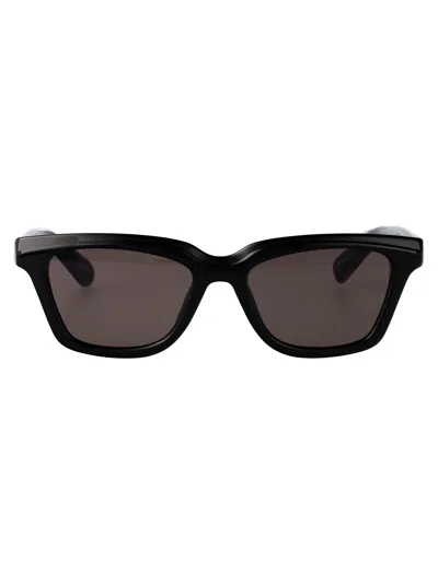Jacquemus Sunglasses In Black
