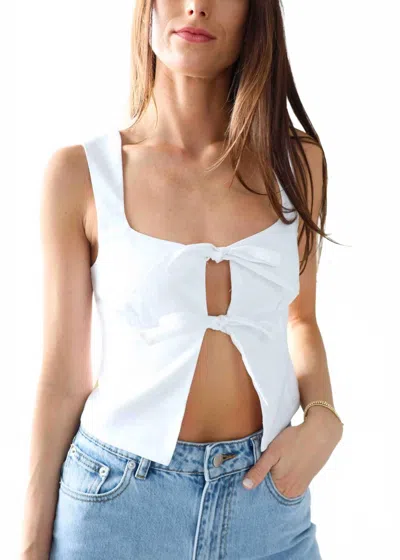 Nia Carolina Top In White In White