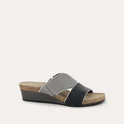 Naot Women Tiara Wedge In Fog Gray/soft Black