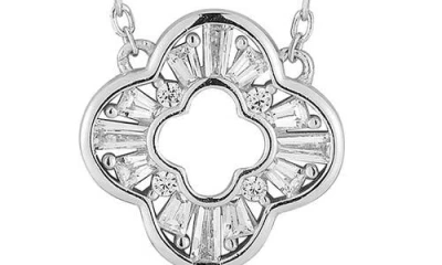 Glaze Jewelry Clover Pendant Necklace