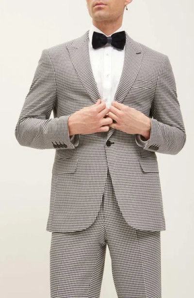 Ron Tomson Super 120s Merino Wool Tuxedo