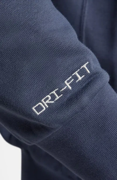 Nike Dri-fit Standard Issue Crewneck Sweatshirt