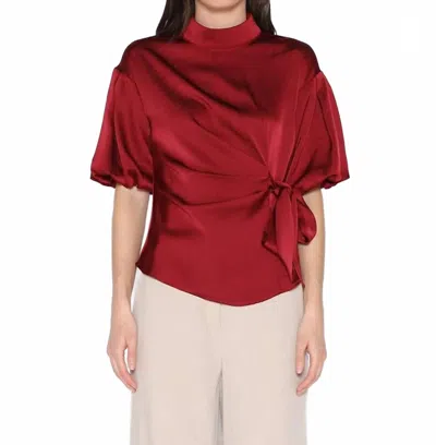 Gracia Side Twist Top In Red In Burgundy