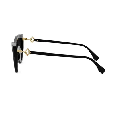 Fendi Smoke Cat Eye Ladies Sunglasses Fe40135i 01a 135 In Black