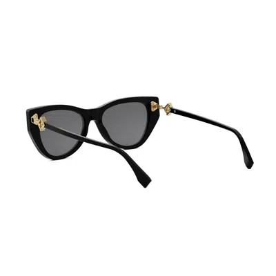 Fendi Smoke Cat Eye Ladies Sunglasses Fe40135i 01a 135 In Black
