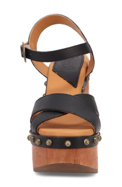 Dingo Lotus Ankle Strap Platform Sandal