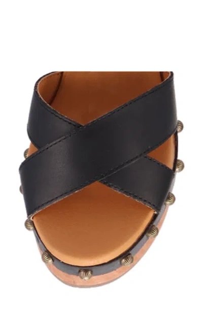 Dingo Lotus Ankle Strap Platform Sandal