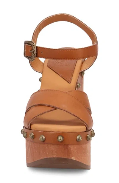 Dingo Lotus Ankle Strap Platform Sandal