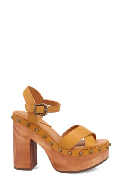 Dingo Lotus Ankle Strap Platform Sandal