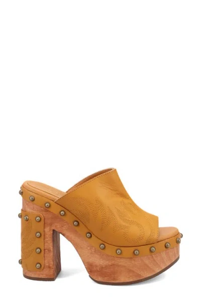 Dingo Free Spirit Platform Slide Sandal